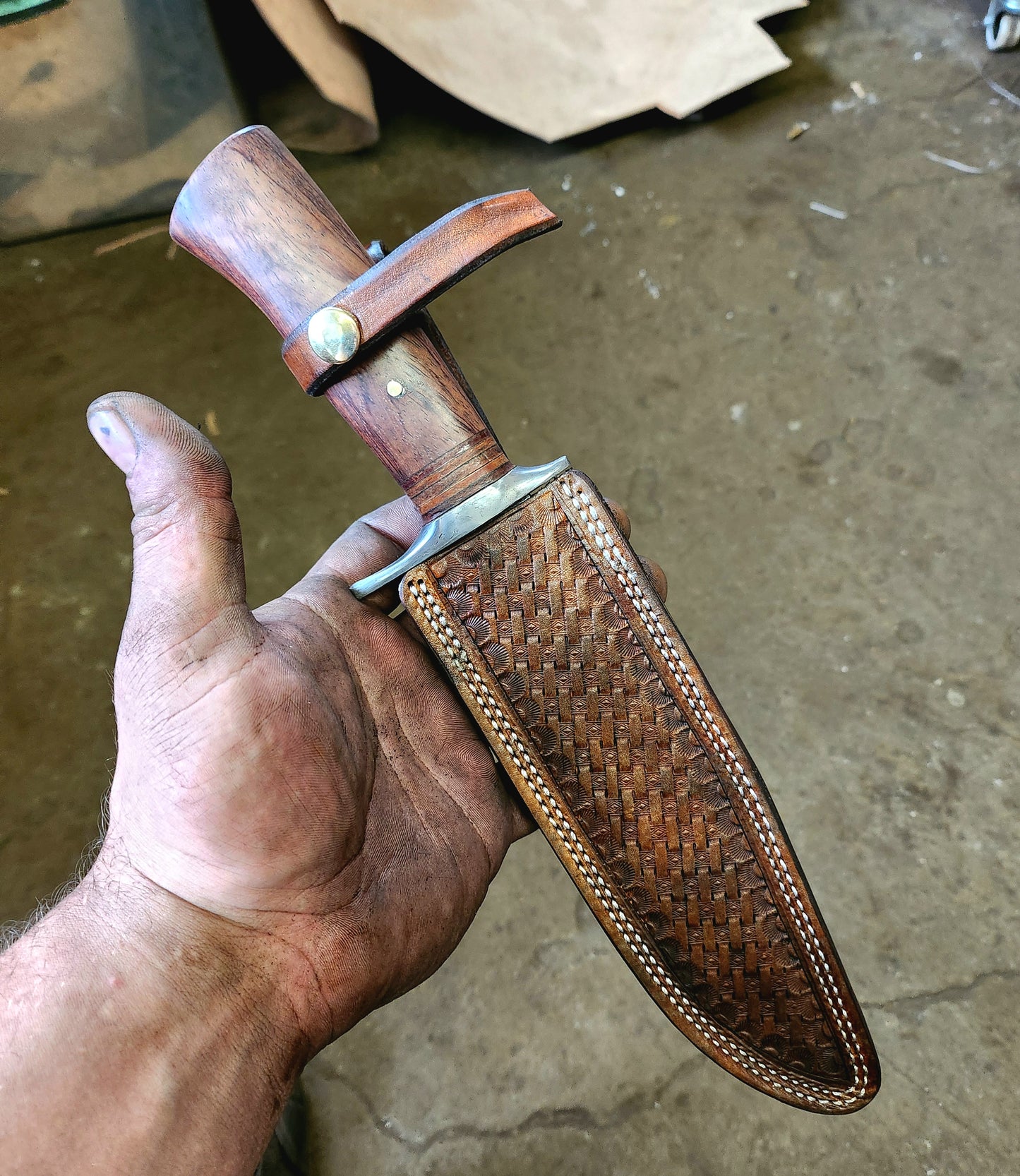 Damascus Bowie Knife